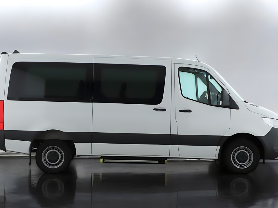 Mercedes-Benz Sprinter 311 CDI (2)