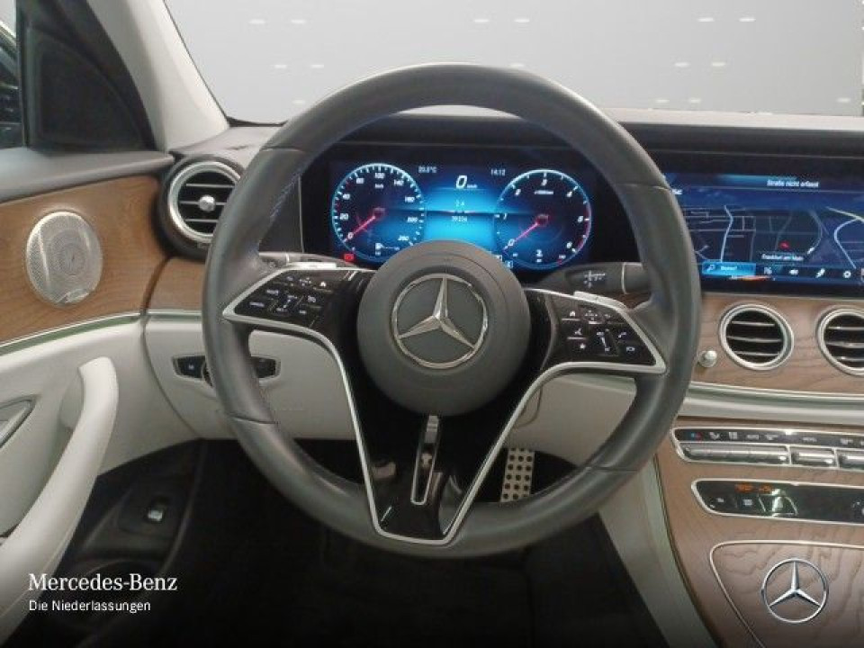 Mercedes-Benz E 220d T 4Matic - foto 8
