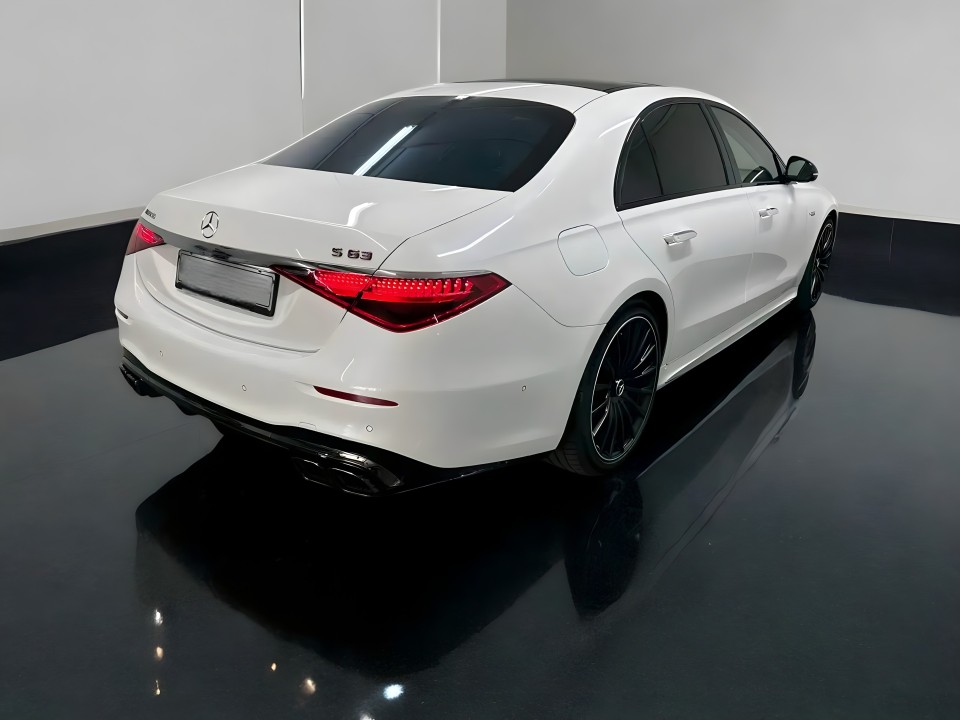 Mercedes-Benz S 63 AMG E-Performance (2)