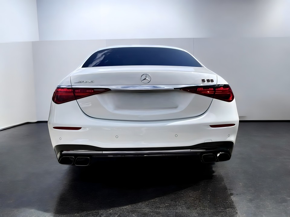 Mercedes-Benz S 63 AMG E-Performance (3)