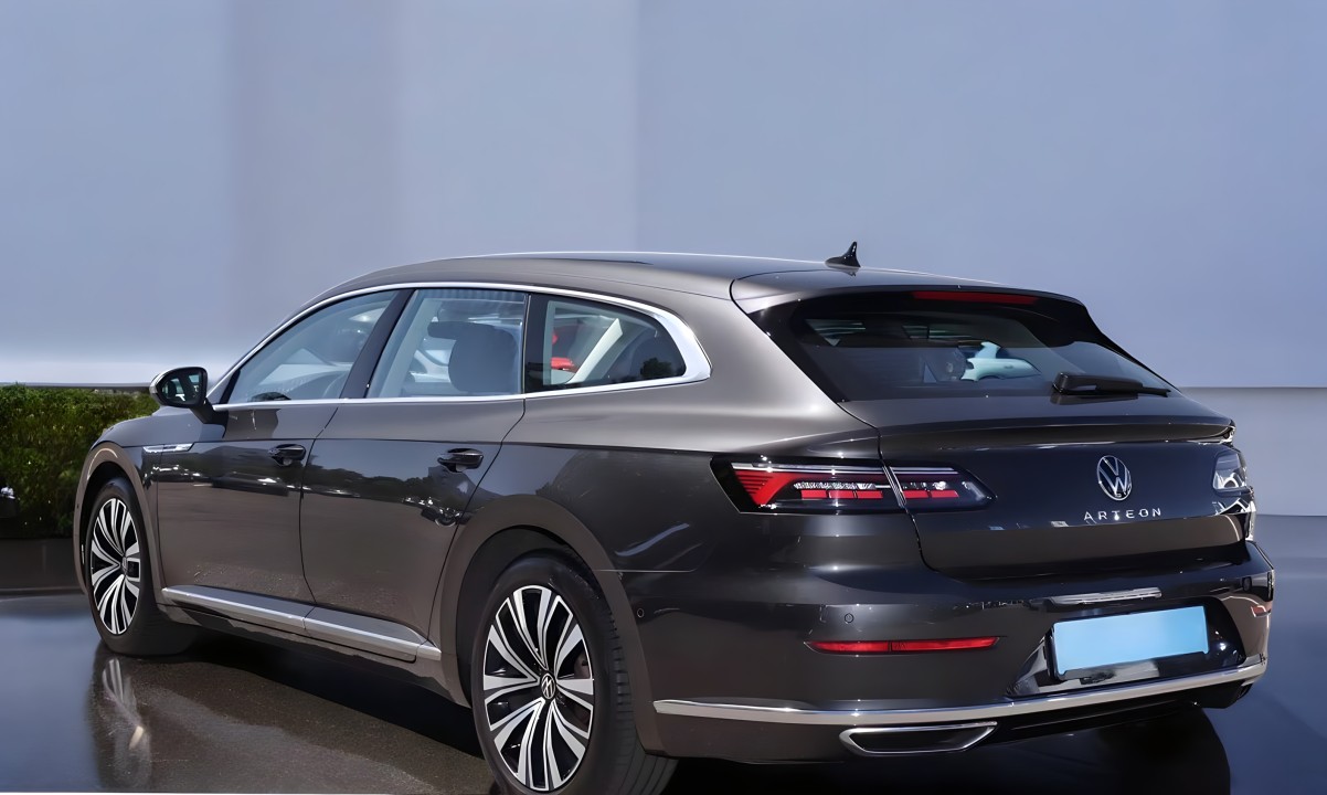 Volkswagen Arteon Shooting Brake 2.0 TSI DSG (3)