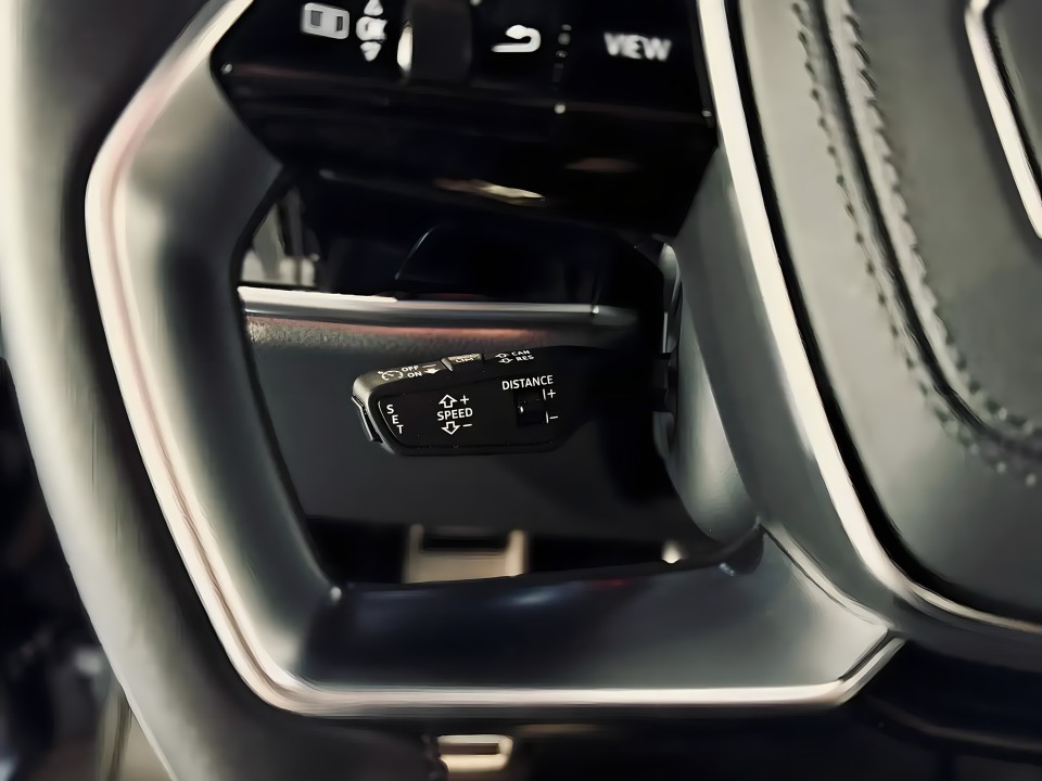 Audi S8 TFSI Quattro - foto 10