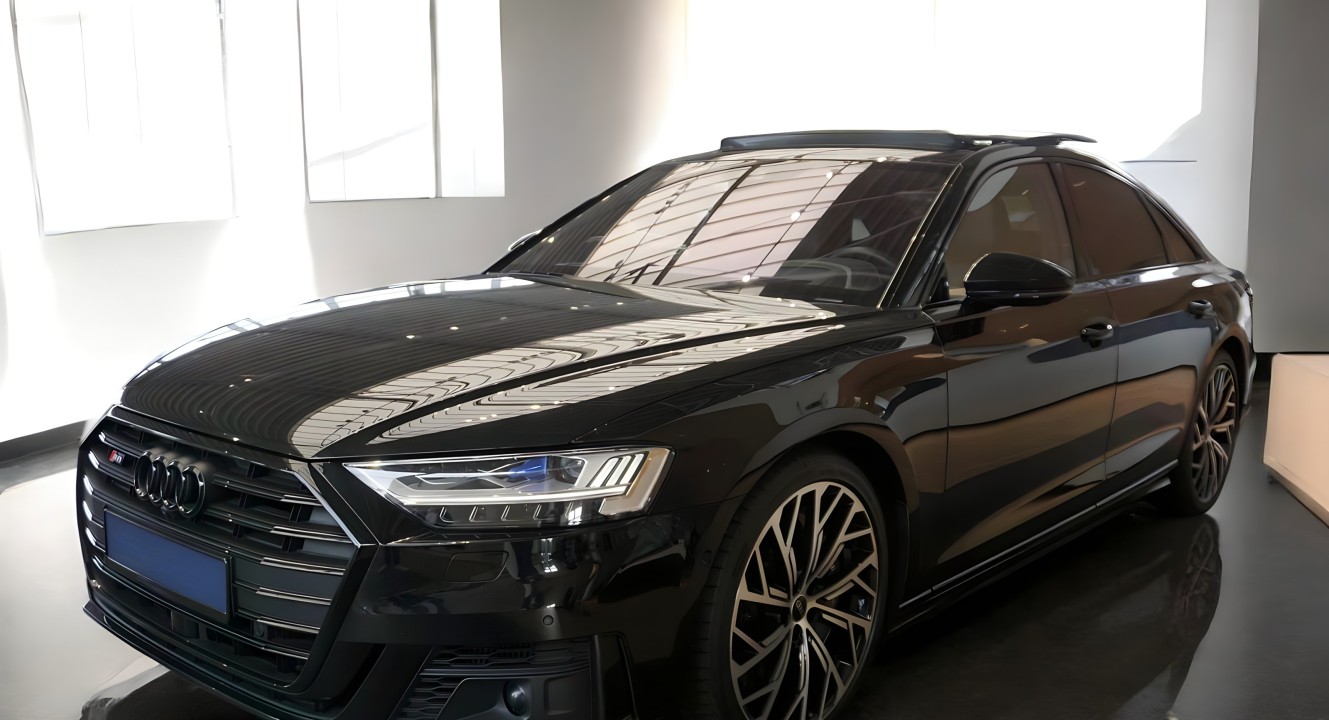 Audi S8 TFSI quattro (4)