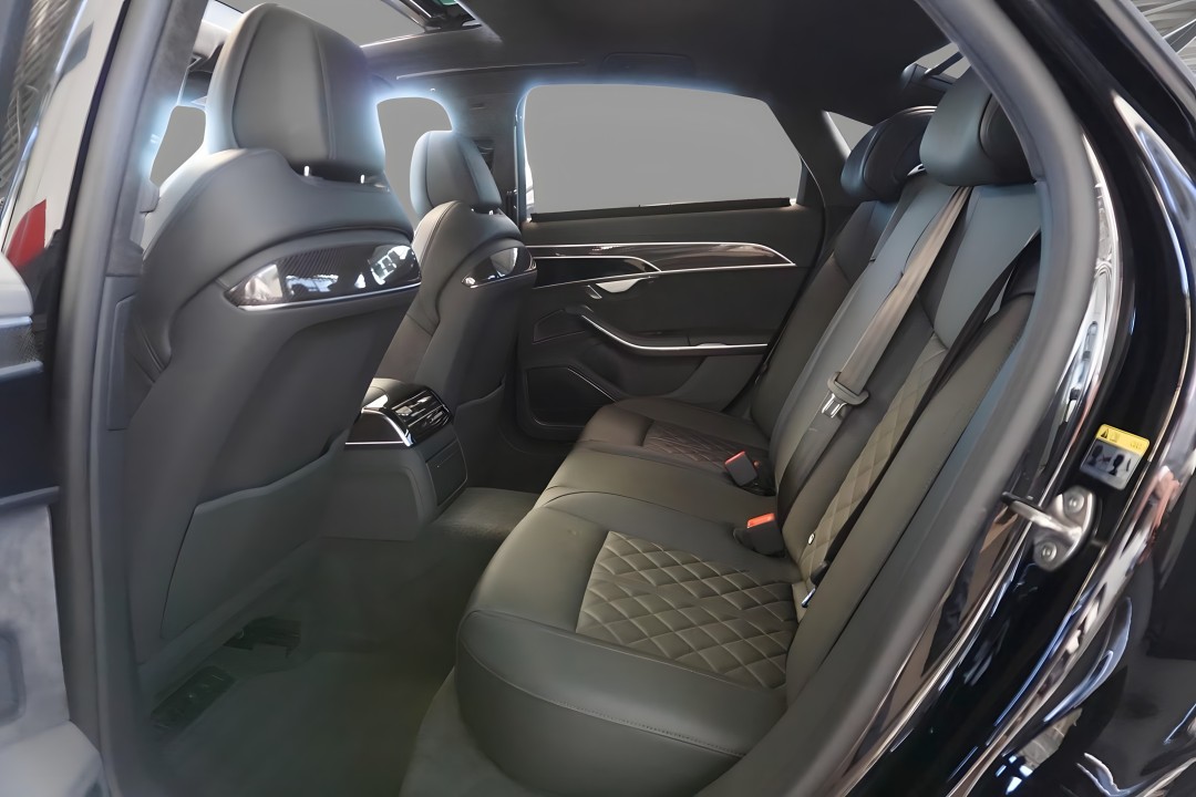 Audi S8 TFSI quattro - foto 6