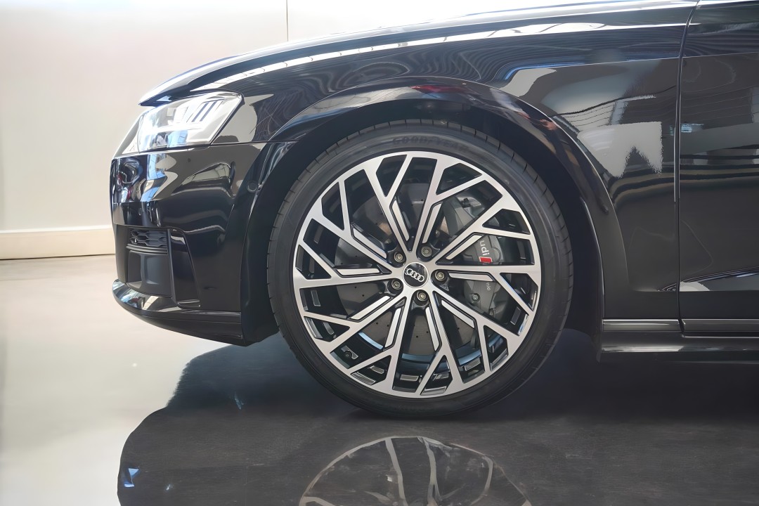 Audi S8 TFSI quattro - foto 25