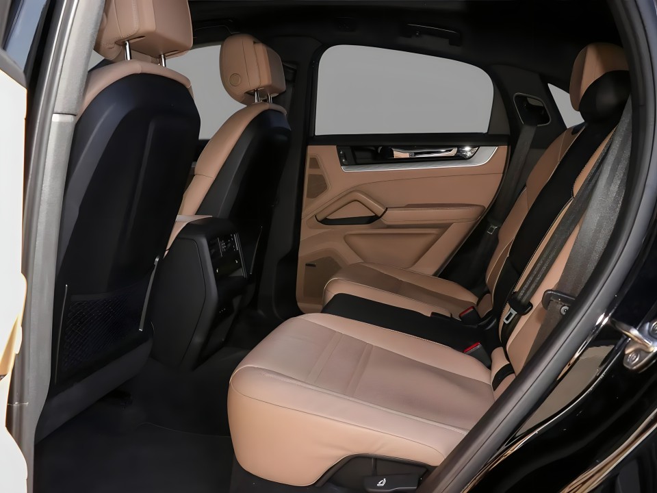 Porsche Cayenne Coupe E-Hybrid - foto 11