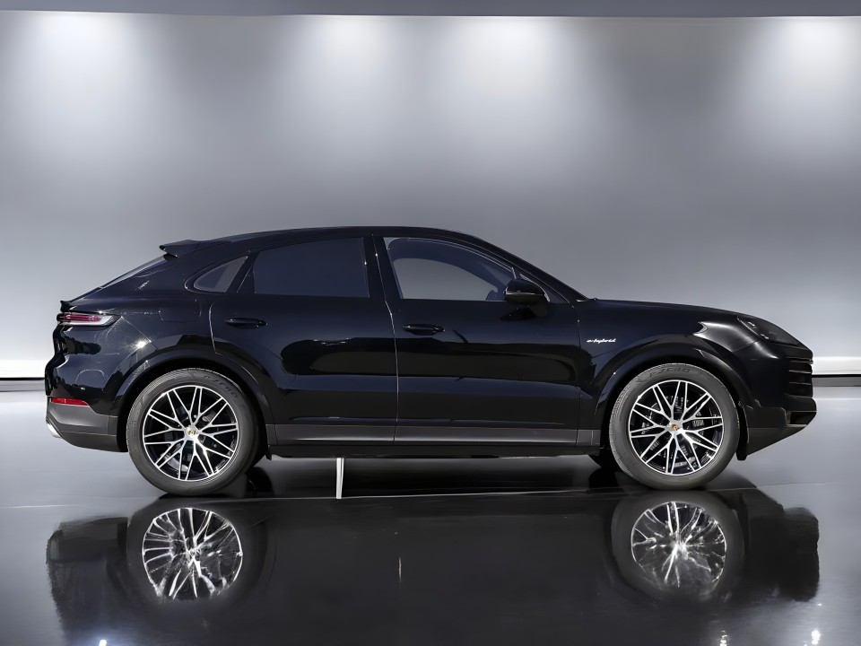 Porsche Cayenne Coupe E-Hybrid (2)