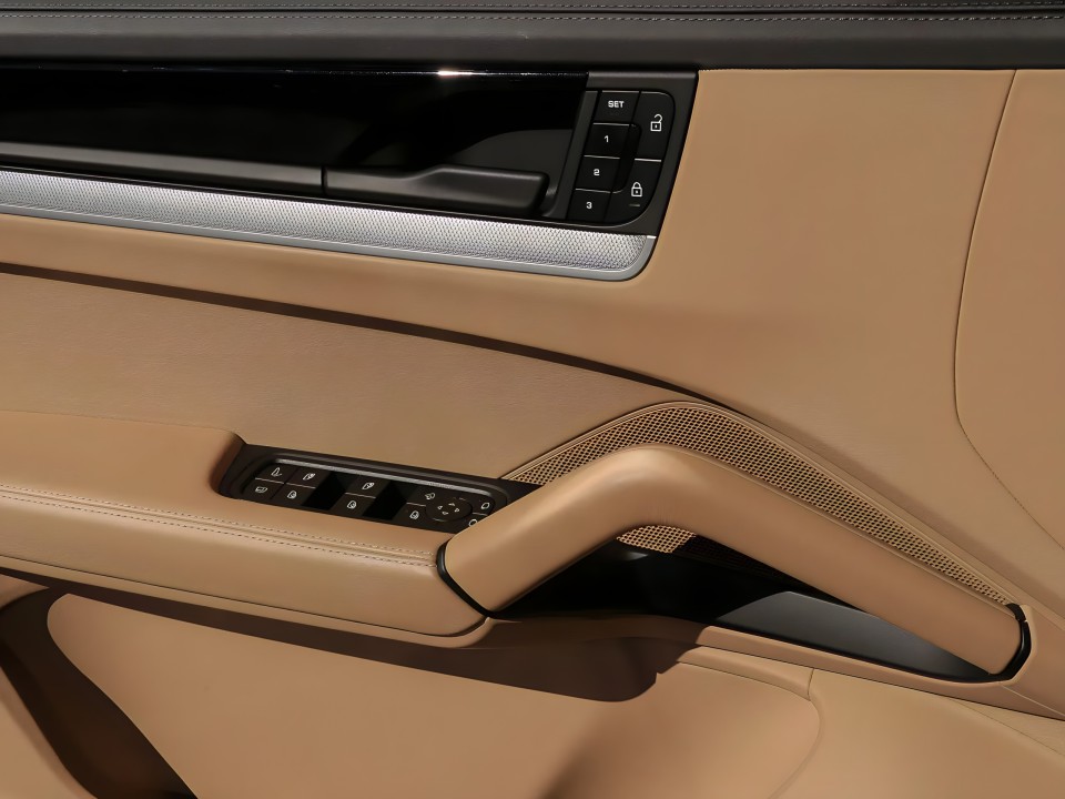 Porsche Cayenne Coupe E-Hybrid - foto 21