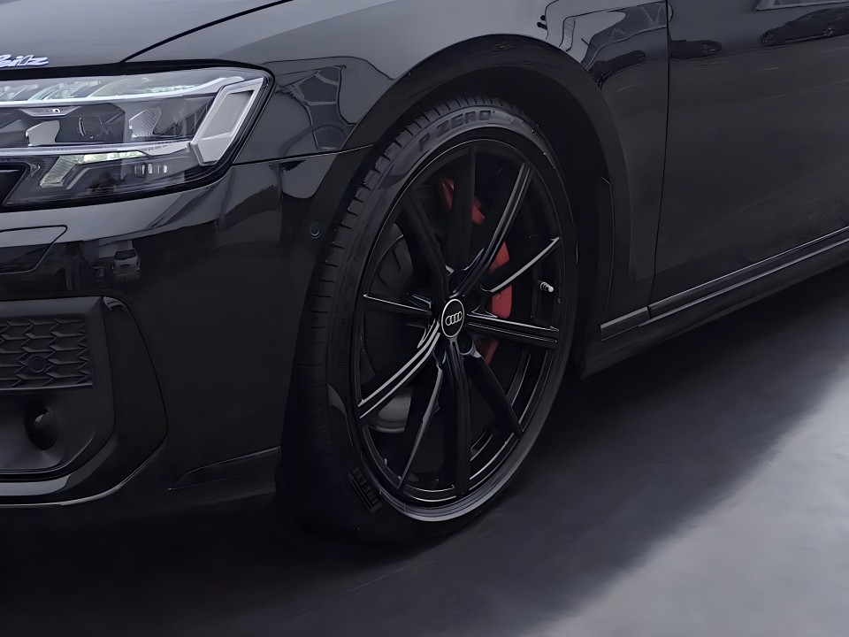Audi S8 TFSI quattro - foto 15