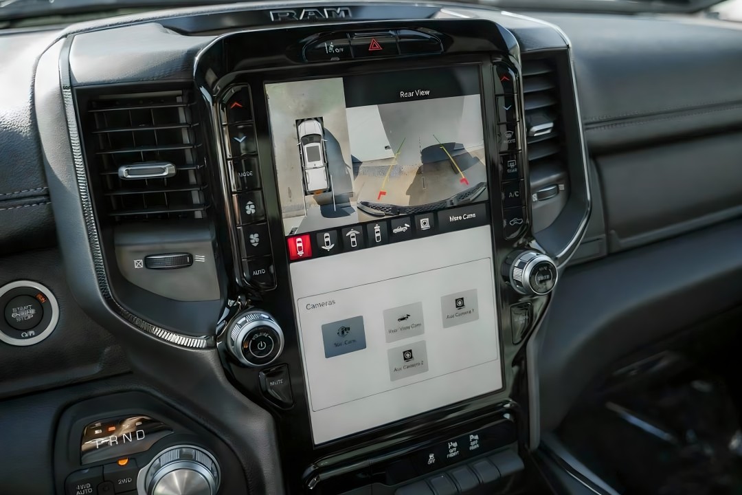 Dodge RAM 1500 Sport Night - foto 18