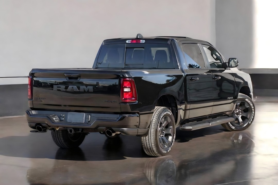 Dodge RAM 1500 Sport Night (3)