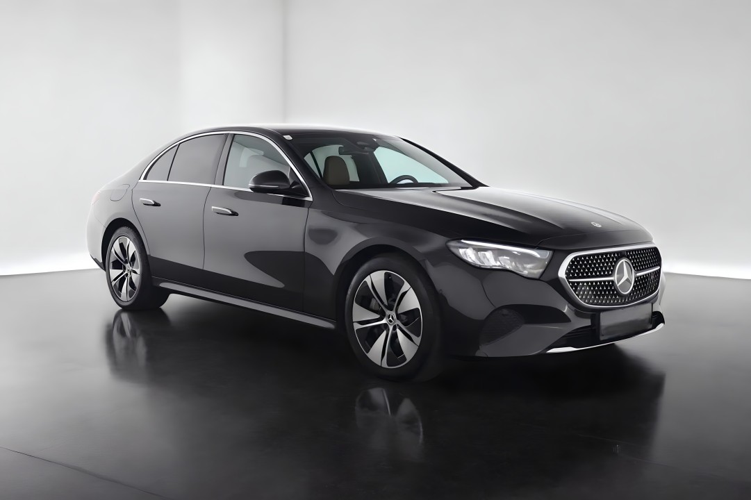 Mercedes-Benz E 300e 4MATIC Avantgarde