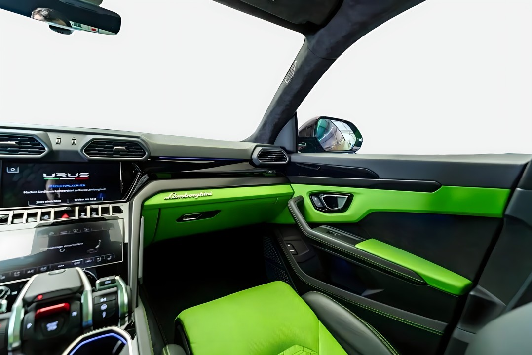 Lamborghini Urus - foto 16