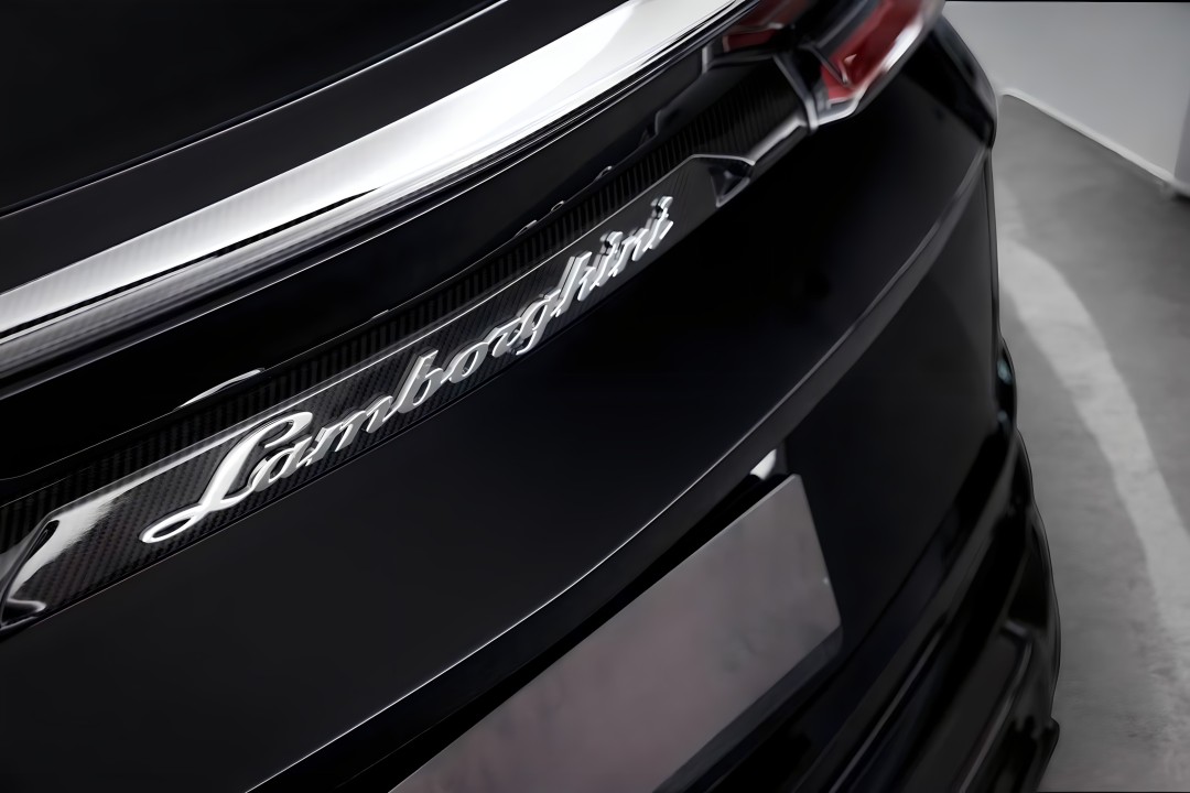 Lamborghini URUS - foto 37