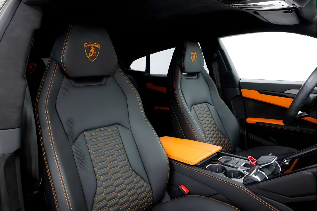 Lamborghini URUS - foto 15