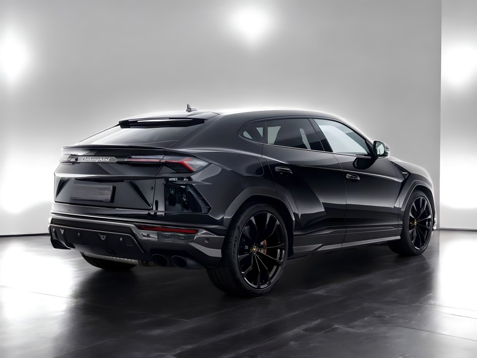Lamborghini URUS (3)