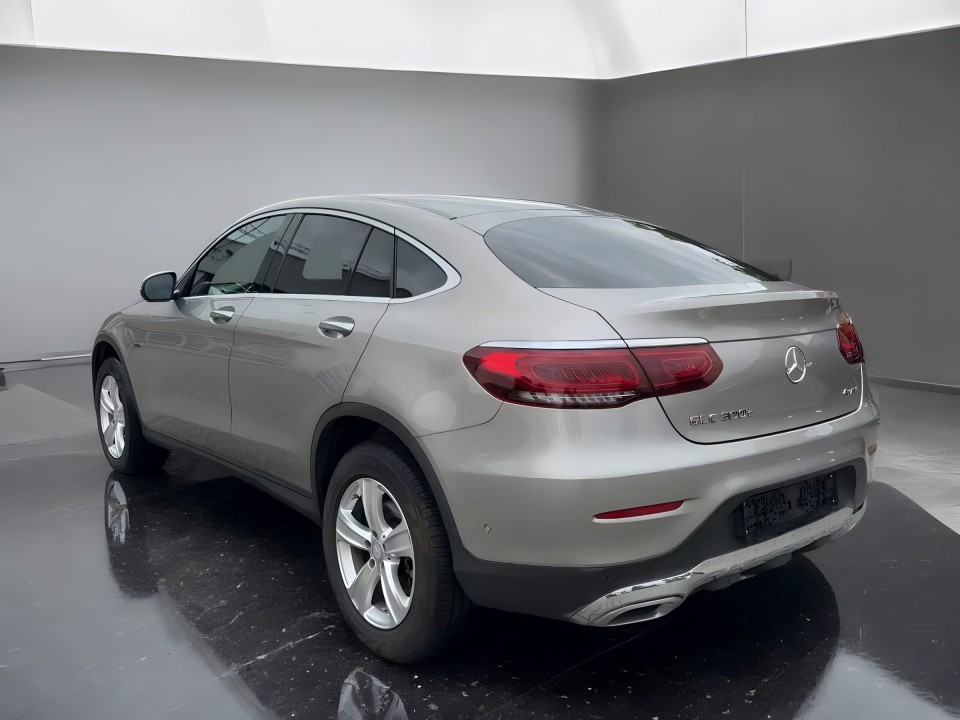 Mercedes-Benz GLC Coupe 300e 4MATIC (3)