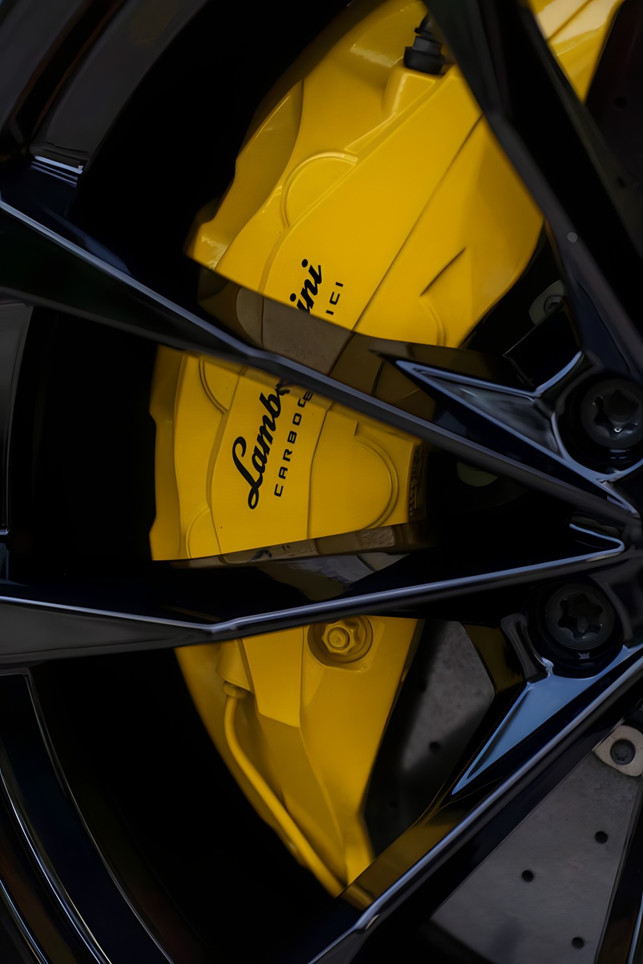 Lamborghini Urus - foto 15