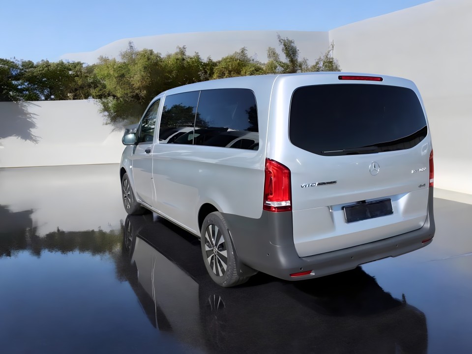 Mercedes-Benz Vito Tourer Pro 124 CDI 4x4 Long (3)