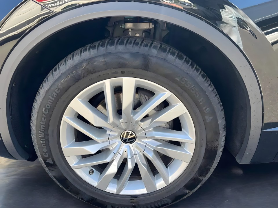 Volkswagen Touareg Elegance - foto 14