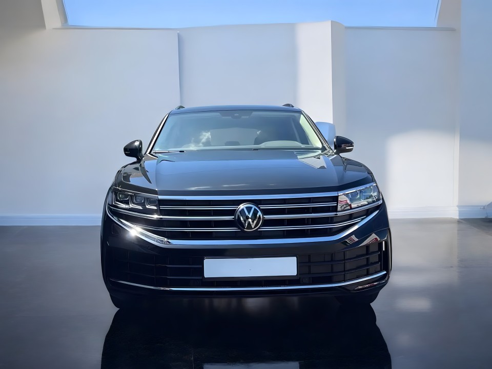 Volkswagen Touareg Elegance (2)