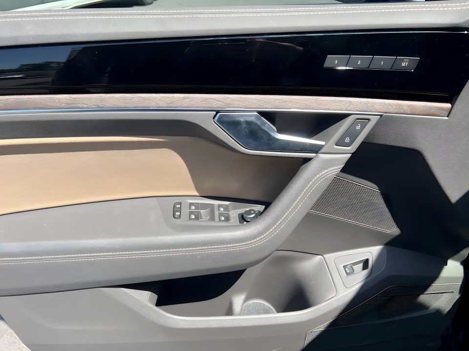 Volkswagen Touareg Elegance - foto 13