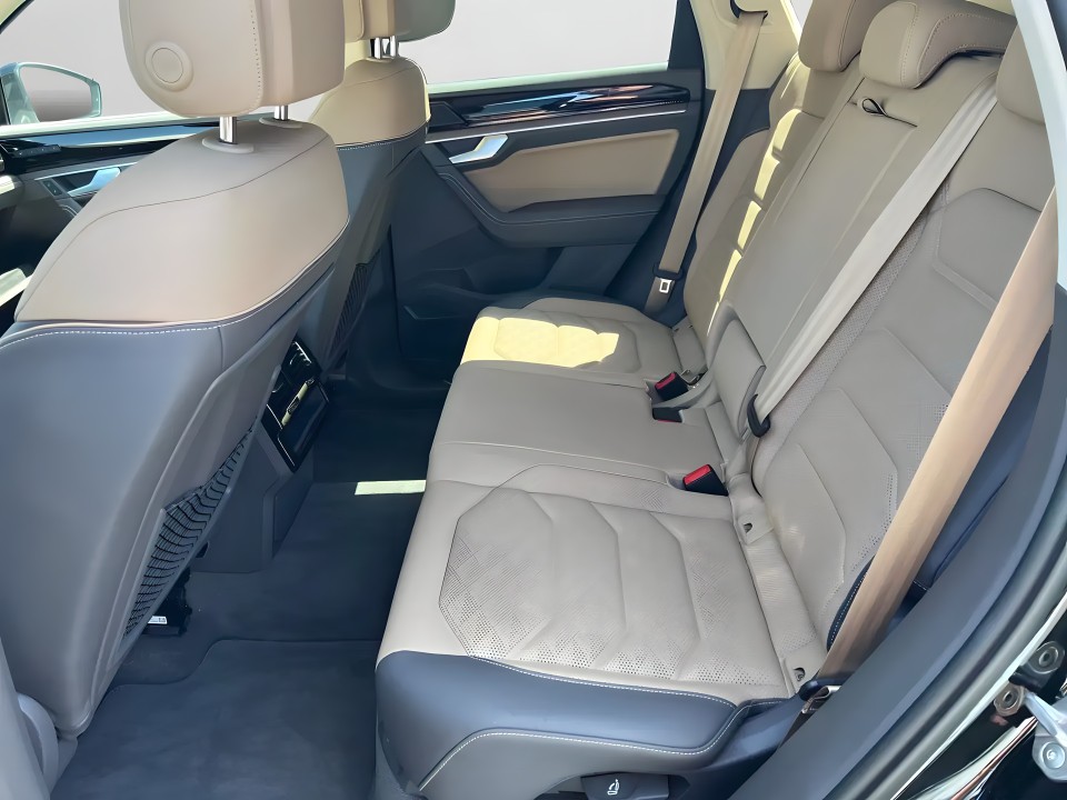 Volkswagen Touareg Elegance - foto 10