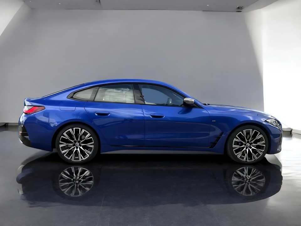 BMW Seria 4 M440i xDrive Gran Coupe (2)