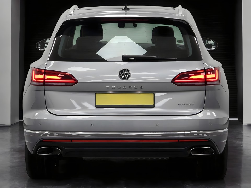 Volkswagen Touareg R-Line 3.0 V6 TSI eHybrid (3)