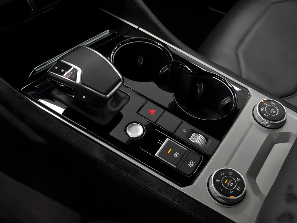 Volkswagen Touareg R-Line 3.0 V6 TSI eHybrid - foto 16