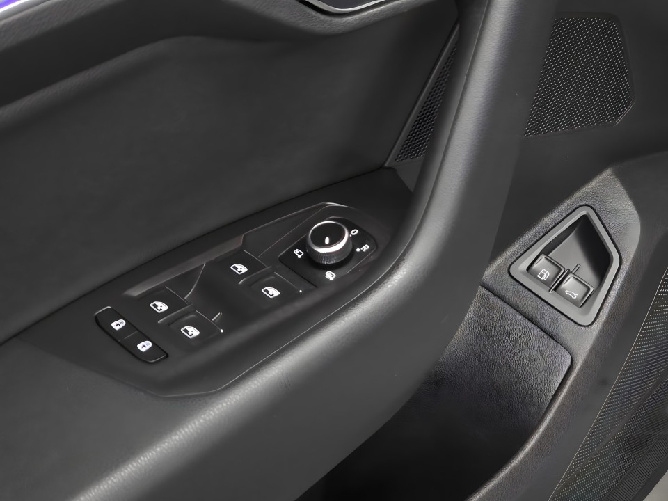 Volkswagen Touareg R-Line 3.0 V6 TSI eHybrid - foto 22