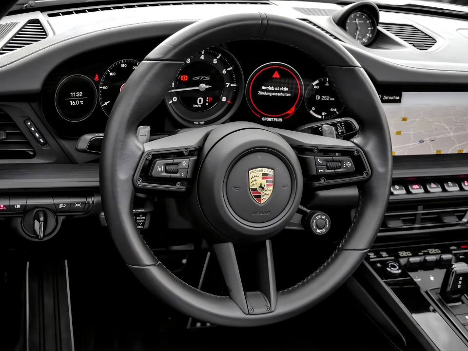 Porsche 911 Targa 4 GTS - foto 7
