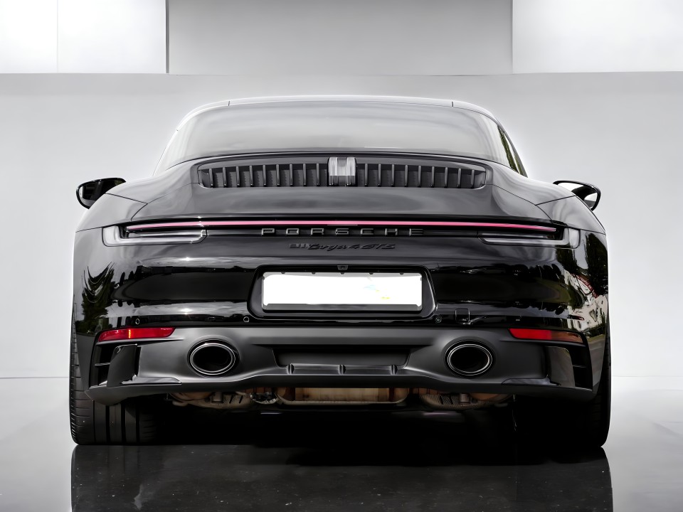 Porsche 911 Targa 4 GTS (3)