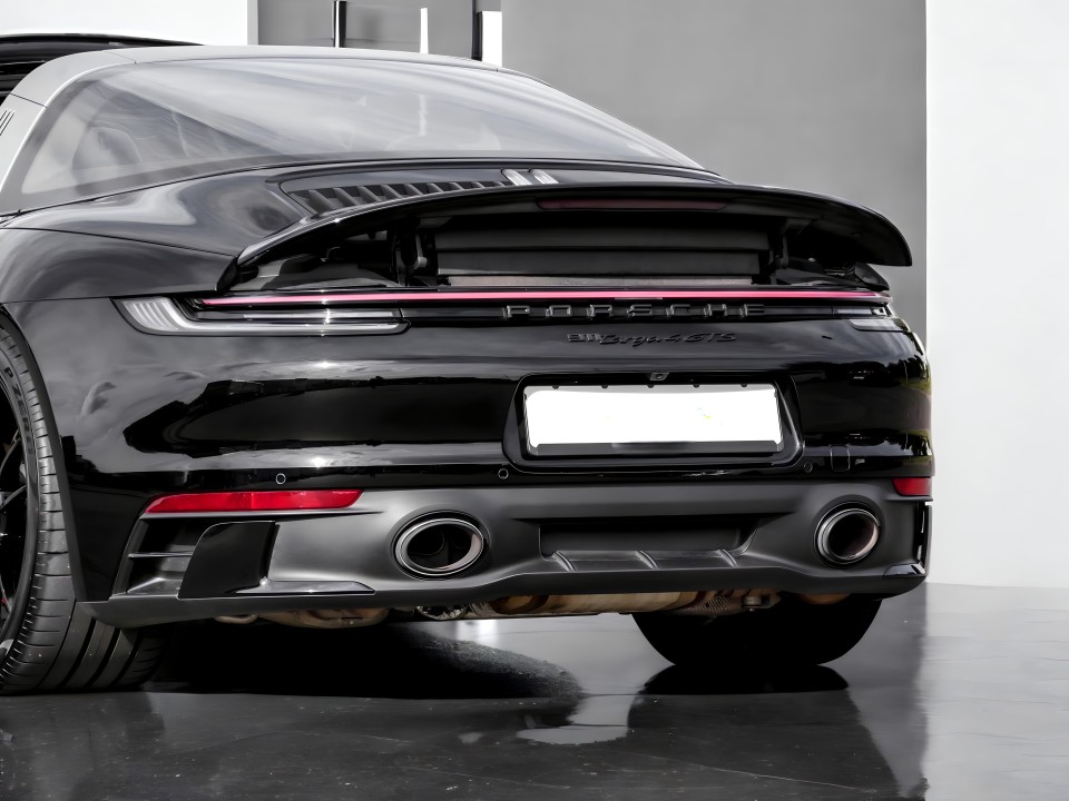 Porsche 911 Targa 4 GTS - foto 22
