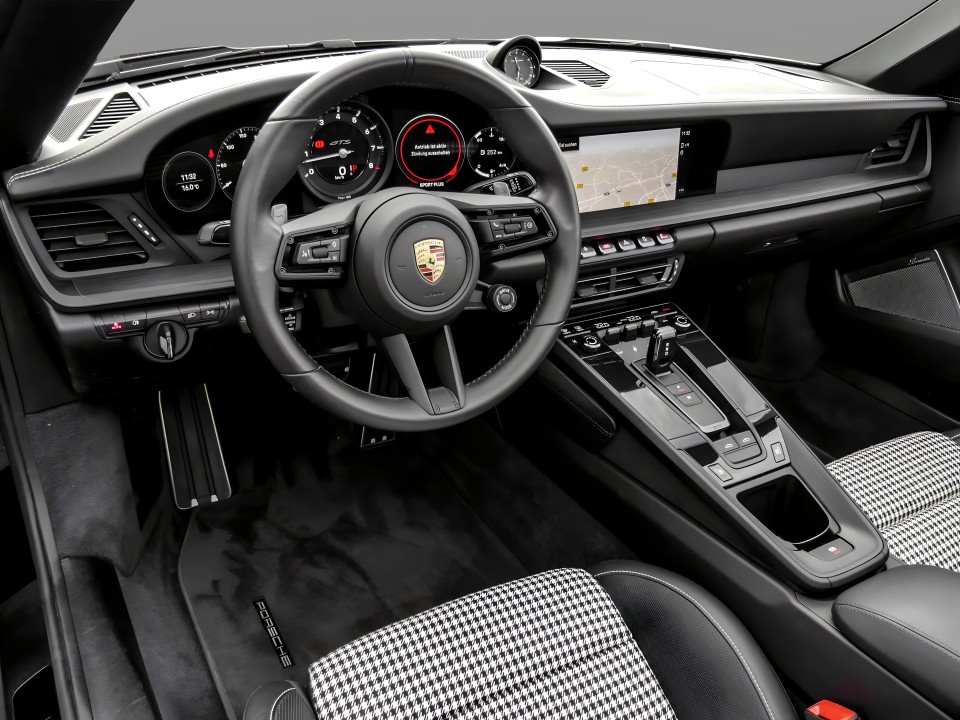 Porsche 911 Targa 4 GTS - foto 6