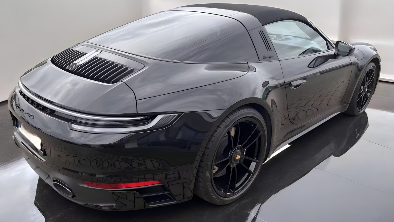 Porsche 911 Targa 4 GTS (3)