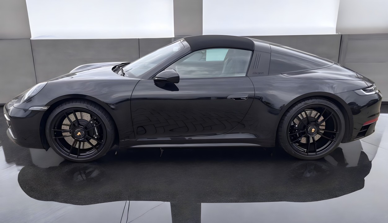 Porsche 911 Targa 4 GTS - foto 6