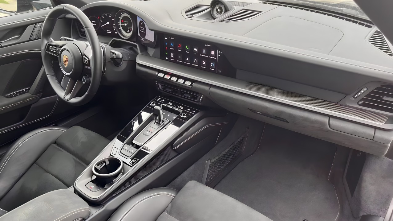 Porsche 911 Targa 4 GTS - foto 9