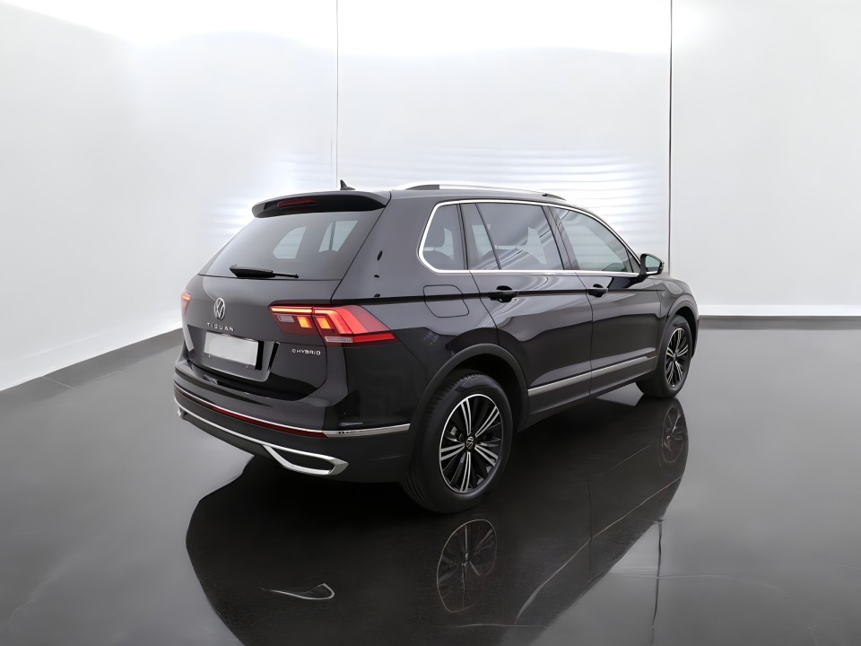 Volkswagen Tiguan Elegance 1.4 TSI DSG eHybrid (2)