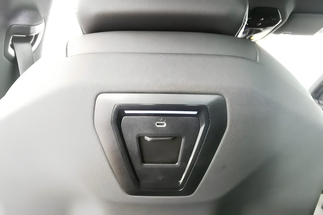 BMW Seria 5 xDrive520d M-Sport - foto 14