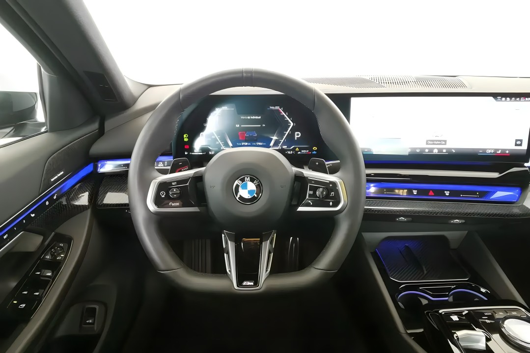 BMW Seria 5 xDrive520d M-Sport - foto 6