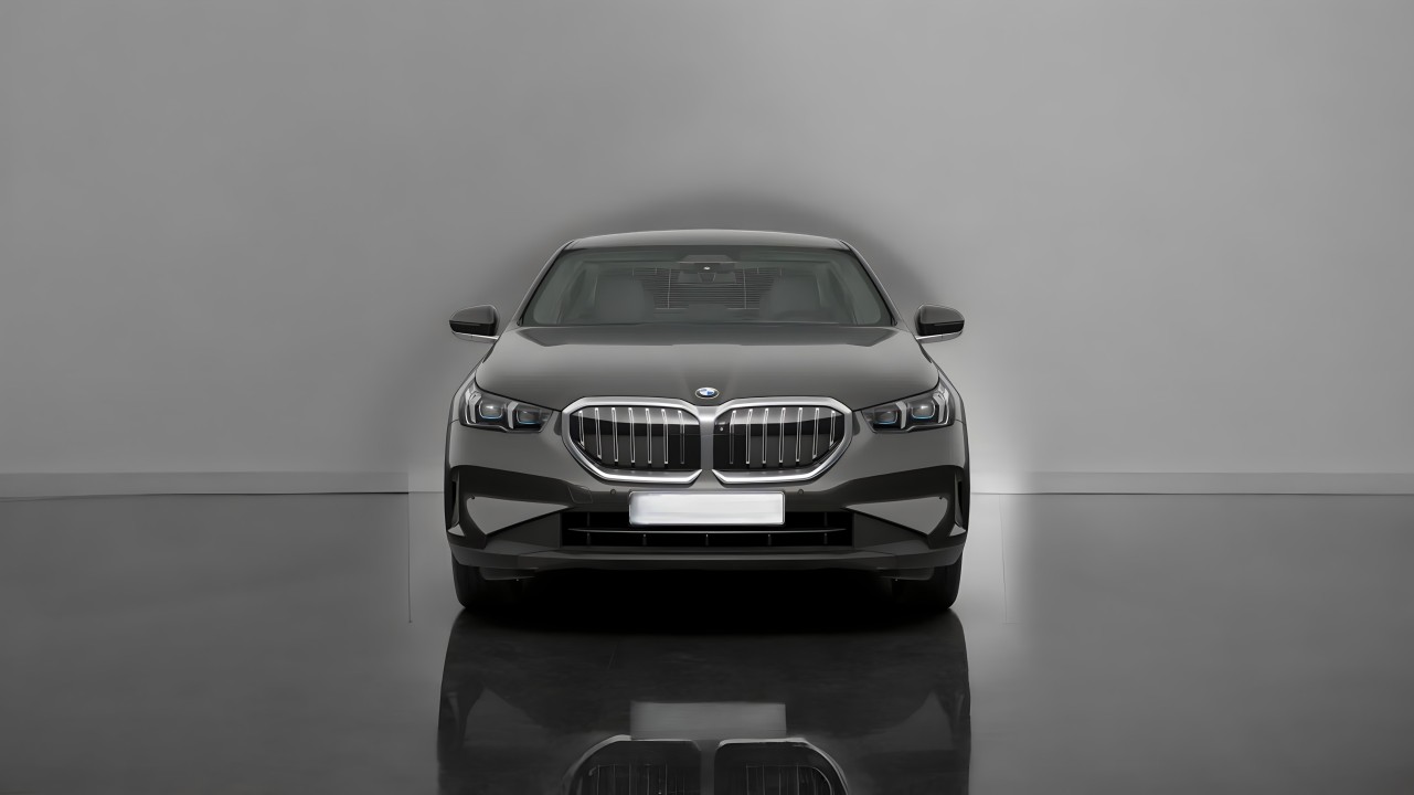 BMW Seria 5 520i (5)