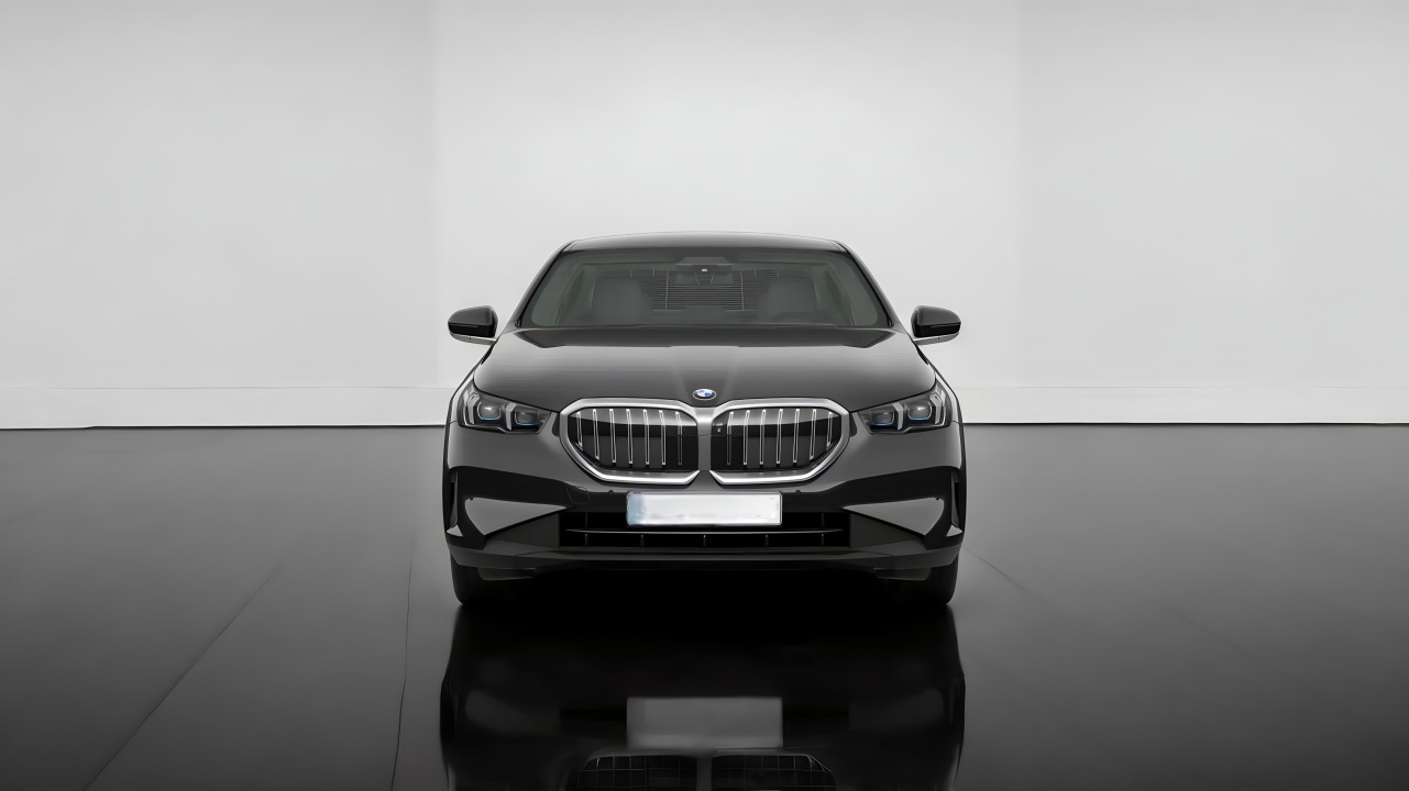 BMW Seria 5 520i M-Sport (5)