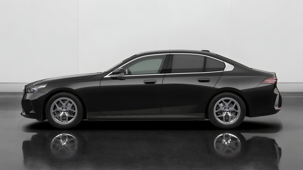 BMW Seria 5 520i M-Sport (4)