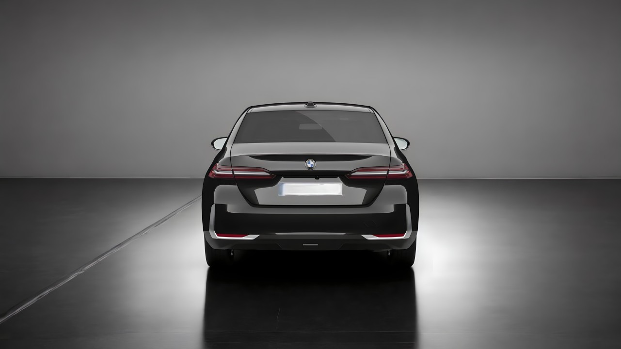 BMW Seria 5 520i M-Sport (2)