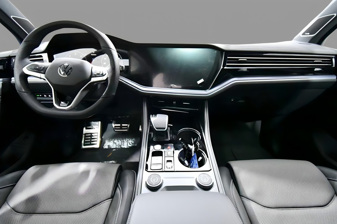 Volkswagen Touareg V6 TDI 4Motion R-Line (5)