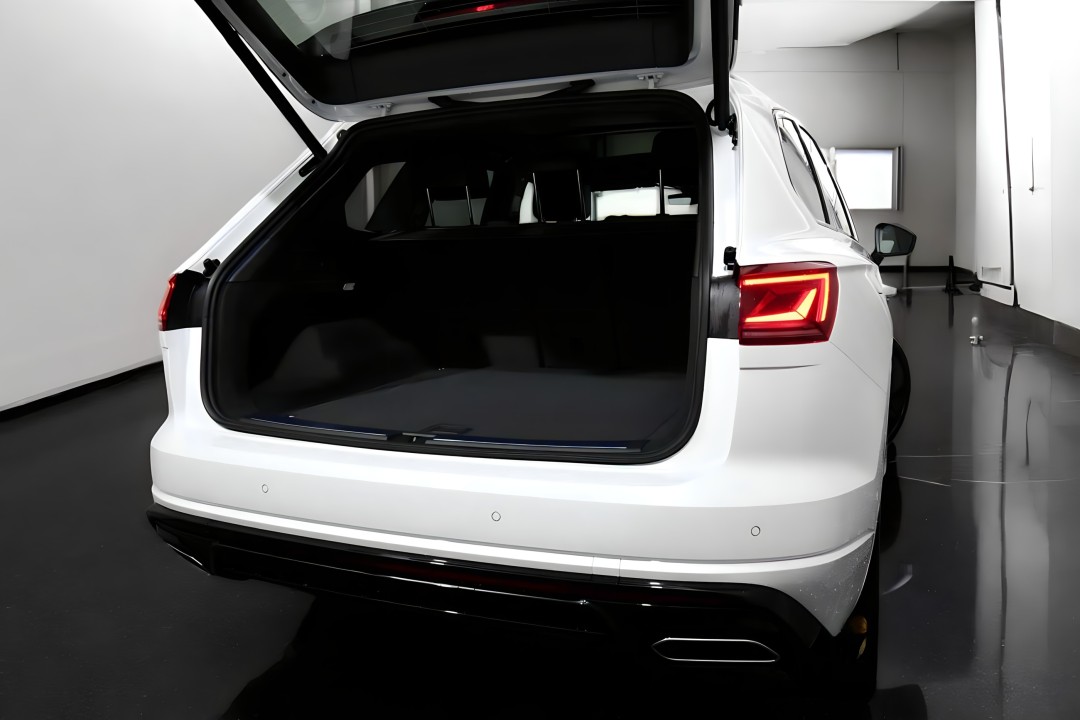 Volkswagen Touareg V6 TDI 4Motion R-Line - foto 11