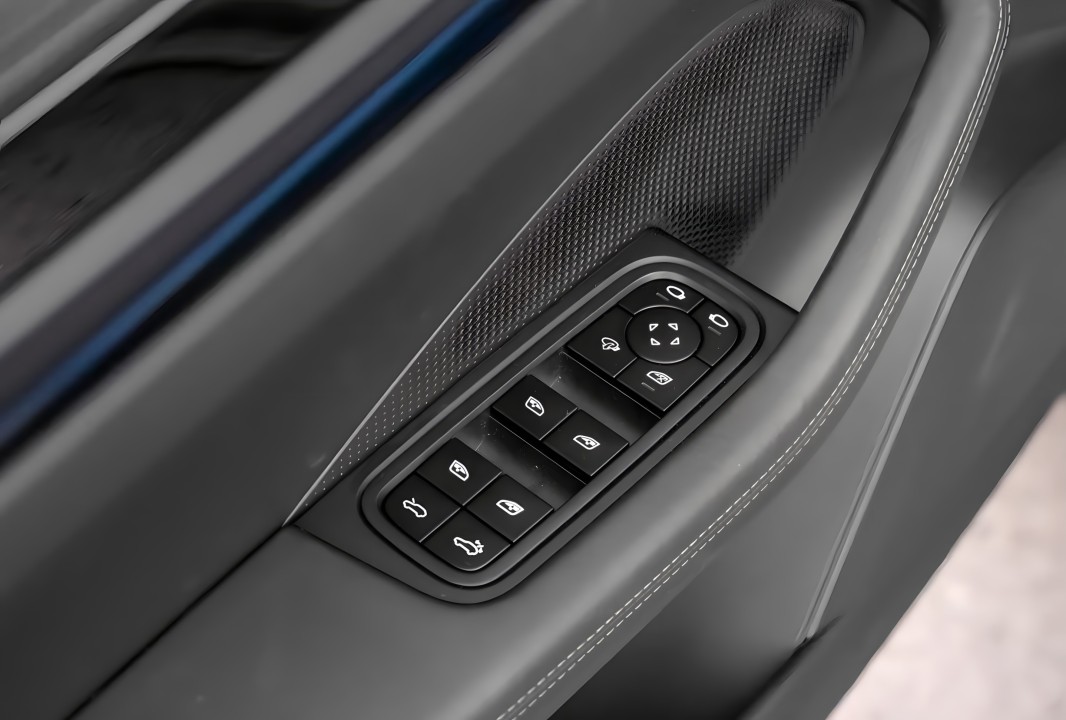 Porsche Macan 4 - foto 23