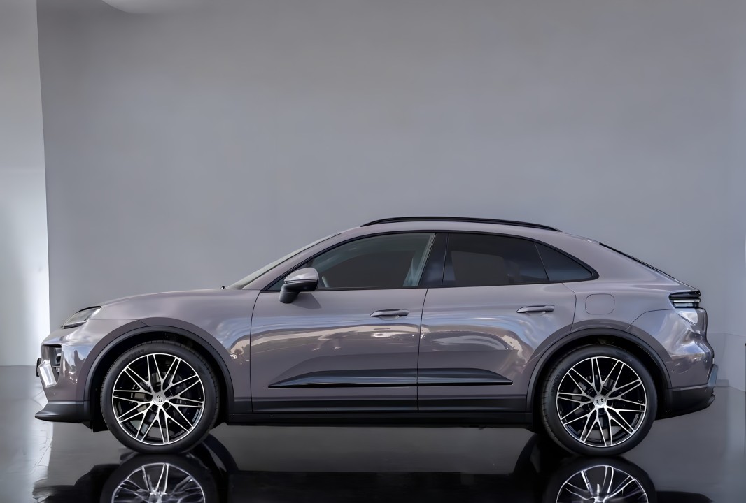 Porsche Macan 4 (2)