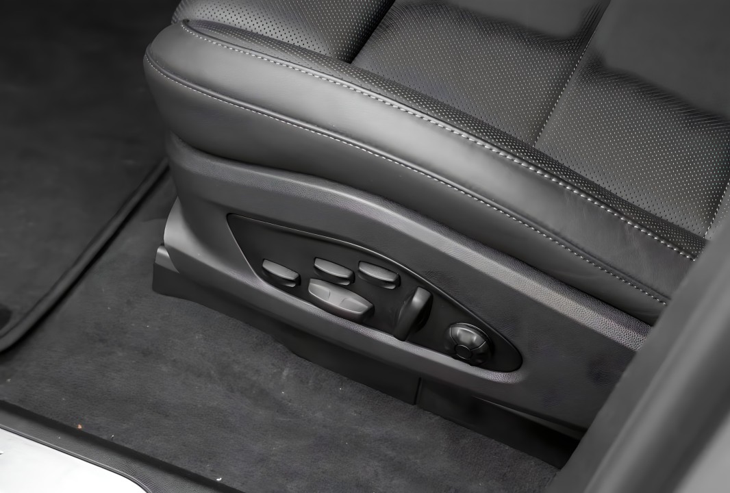 Porsche Macan 4 - foto 25